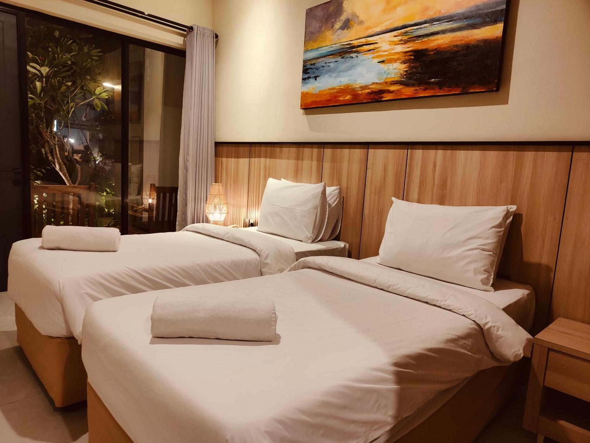 Rabasta Enjoy Kuta Hotel